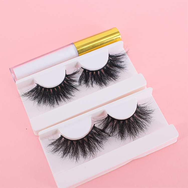 Fluffy 25mm Siberian mink eyelashes with customized pacakging Canada