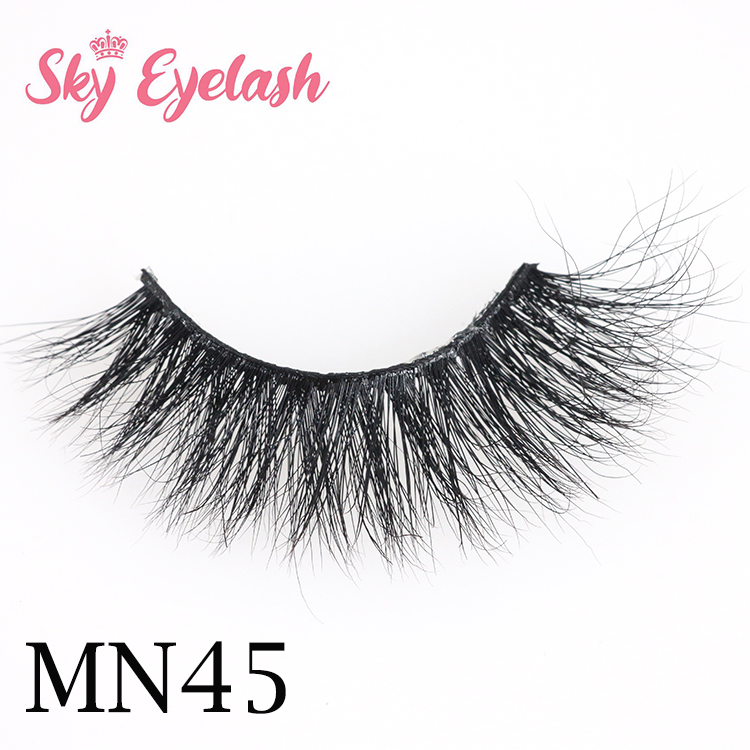 Premium 3d luxurious real mink eyelash vendor with private custom pakage USA YO