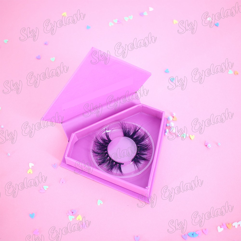 private-label-false-mink-eyelashes-with-own-brand.jpg