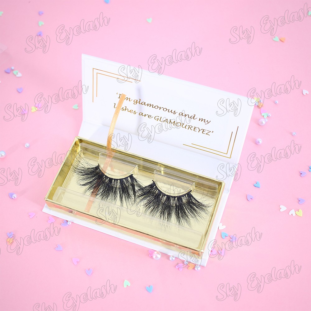 high-quality-3D-mink-eyelashes-with-own-lash-brand.jpg