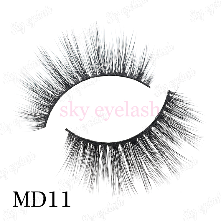 handmade-faux-mink-3d-lashes-offered-by-lash-extensions-vendor-with-own-brand-name-packaging.jpg