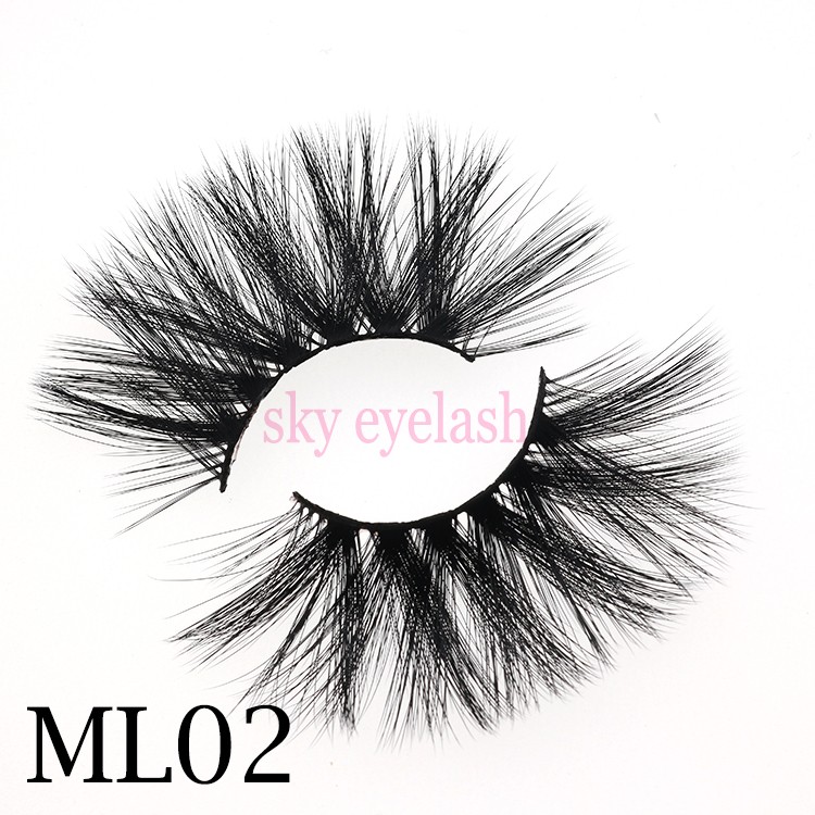 eyelash-glue-duo-with-private-label-3D-mink-lashes.jpg