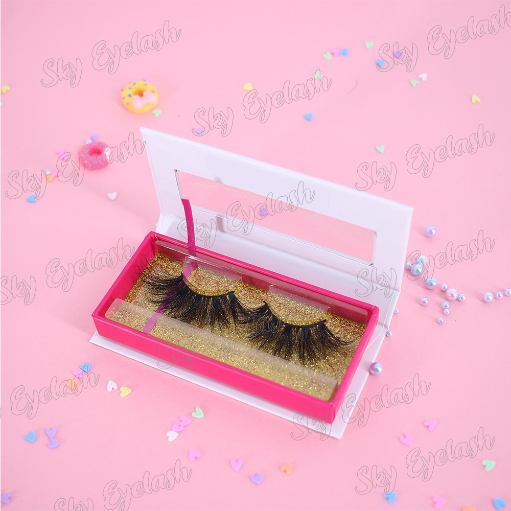 natural-looking-glamorous-mink-eyelashes-with-private-label-packaging.jpg