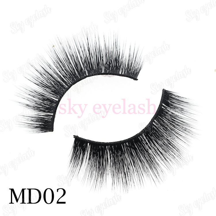 False-eyelashes-factory-wholesale-3D-faux-mink-eyelashes-packing-in-customized-packaging.jpg