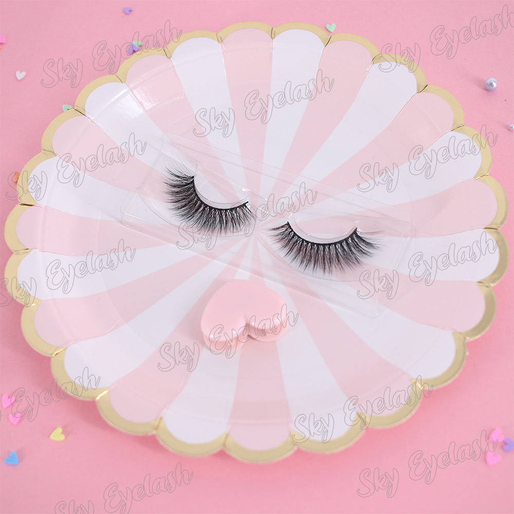Bulk-false-lashes-vendor-handmade-low-price-silk-eyelashes-3D-with-attractive-box-with-own-logo.jpg
