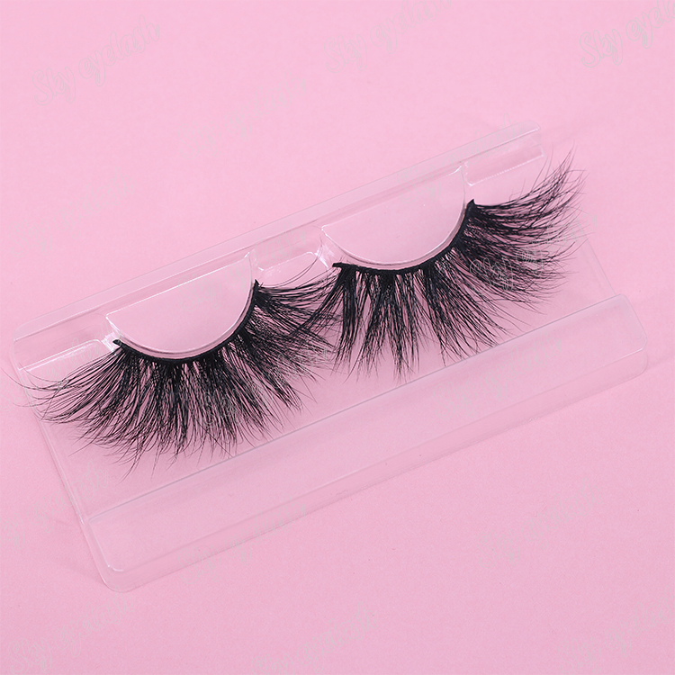 high-quality-25mm-fake-lashes-with-custom-box.jpg