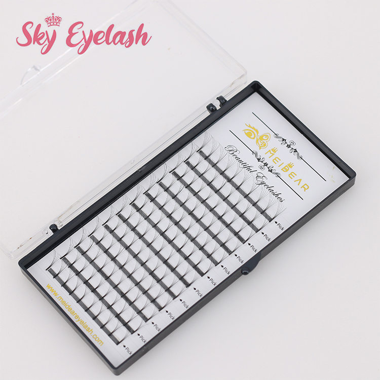 vendors-provide-long-stem-premade-fans-eyelashes.jpg