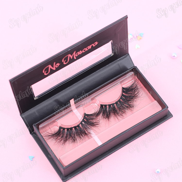 Mink-eyelash-vendor-wholesale-customized-lash-package.jpg