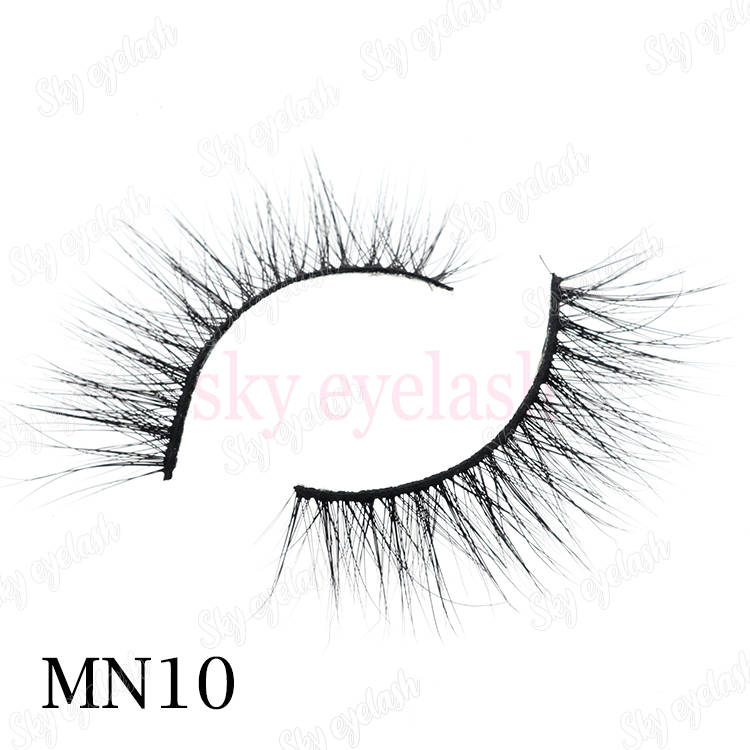 natural-looking-false-eyelashes-with-own-brand.jpg