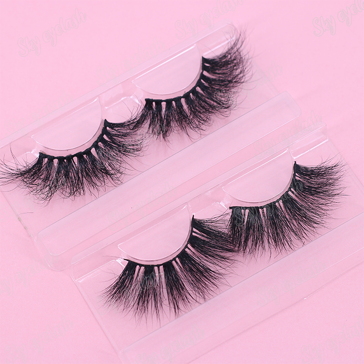 lash-wholesale-vendor-provides-top-quality-real-mink-lashes.jpg