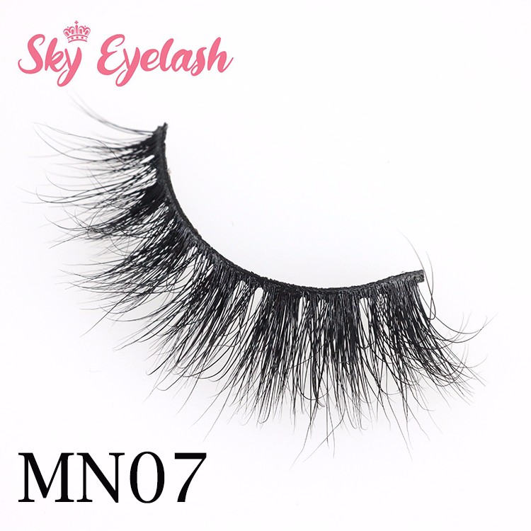 3D-mink-eyelash-near-me-vendor.jpg