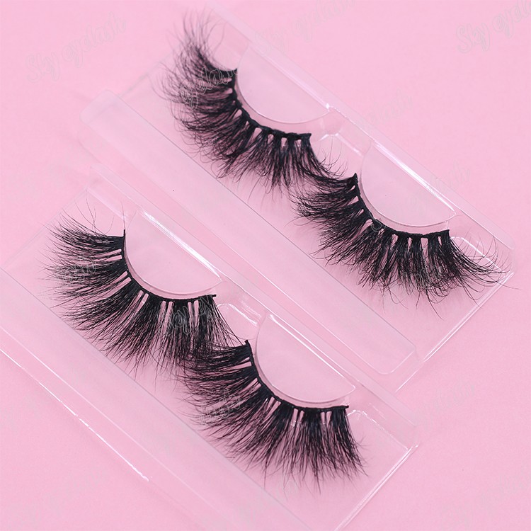 custom-false-eyelashes-with-private-label.jpg