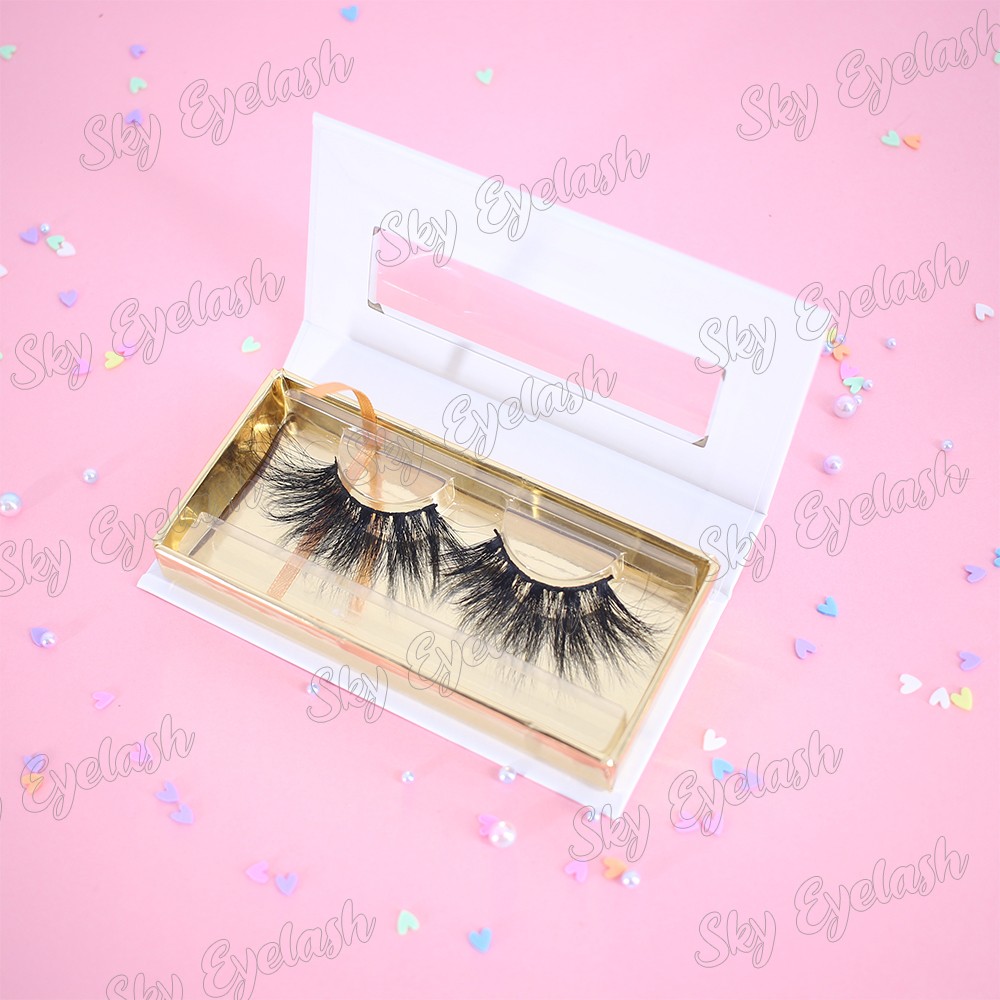 mink-eyelash-vendor-with-lash-glue-adhesive.jpg