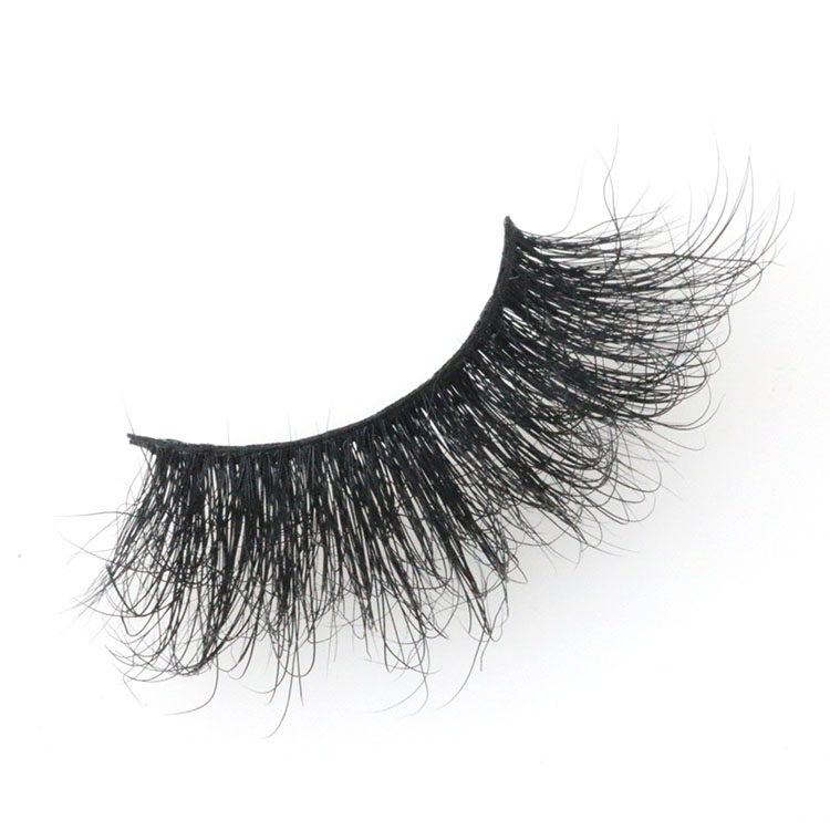 25mm-mink-lashes-with-own-brand-boxes.jpg
