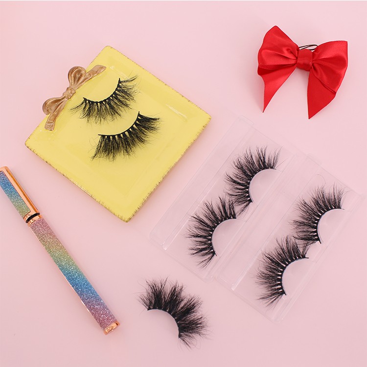 wholesale-strip-false-lashes-with-own-brand.jpg