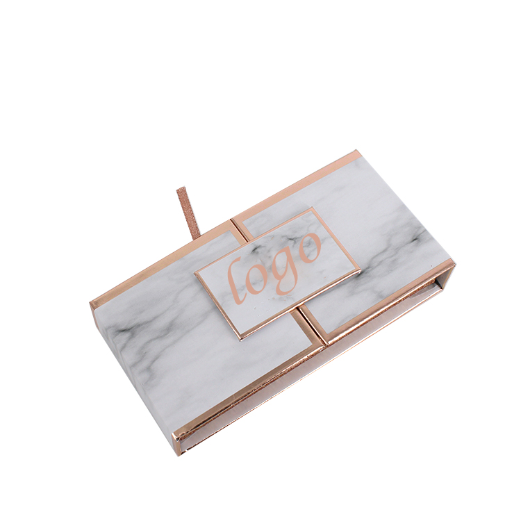 private-label-lashes-packaging-ca.jpg