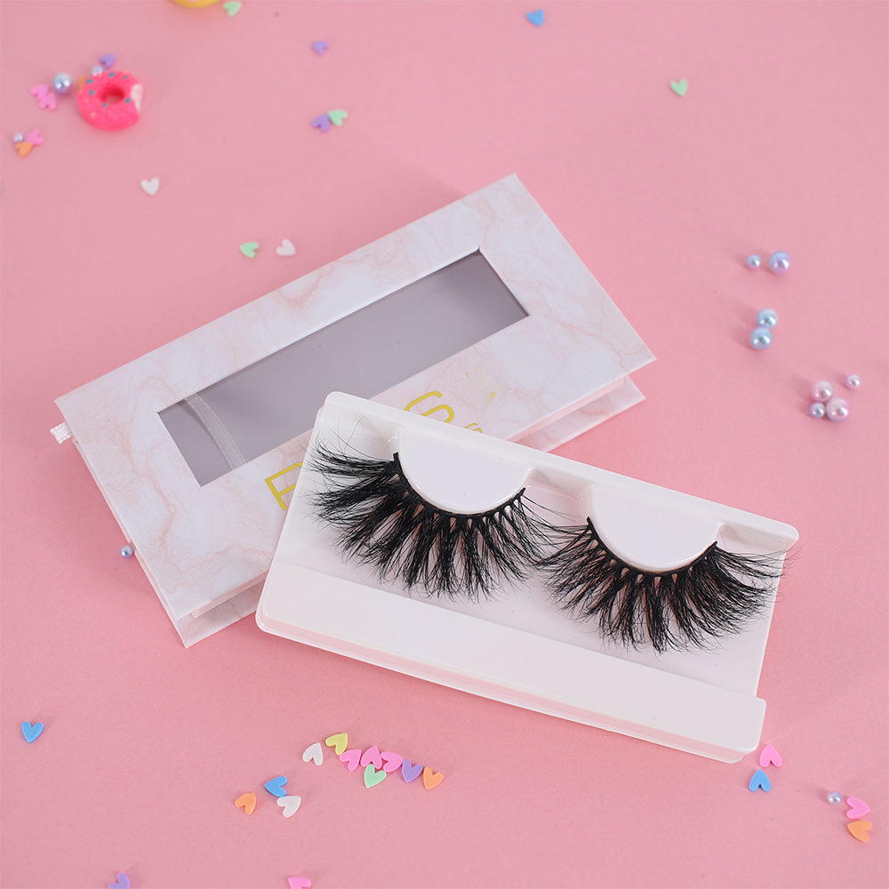 customized-eyelash-packaging.jpg