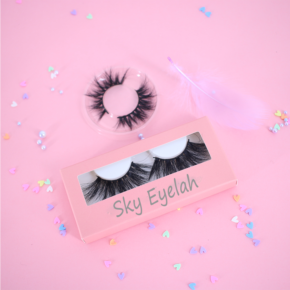 cruelty-free-real-mink-lashes-with-pink-packaging.jpg