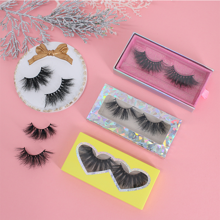 Premium 25mm long 5D eyelashes with own brand customized box UK CO