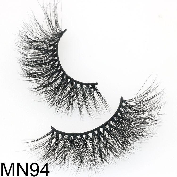 Lashes vendors supply 5D mink eyelashes with own brand packaging Nigeria 