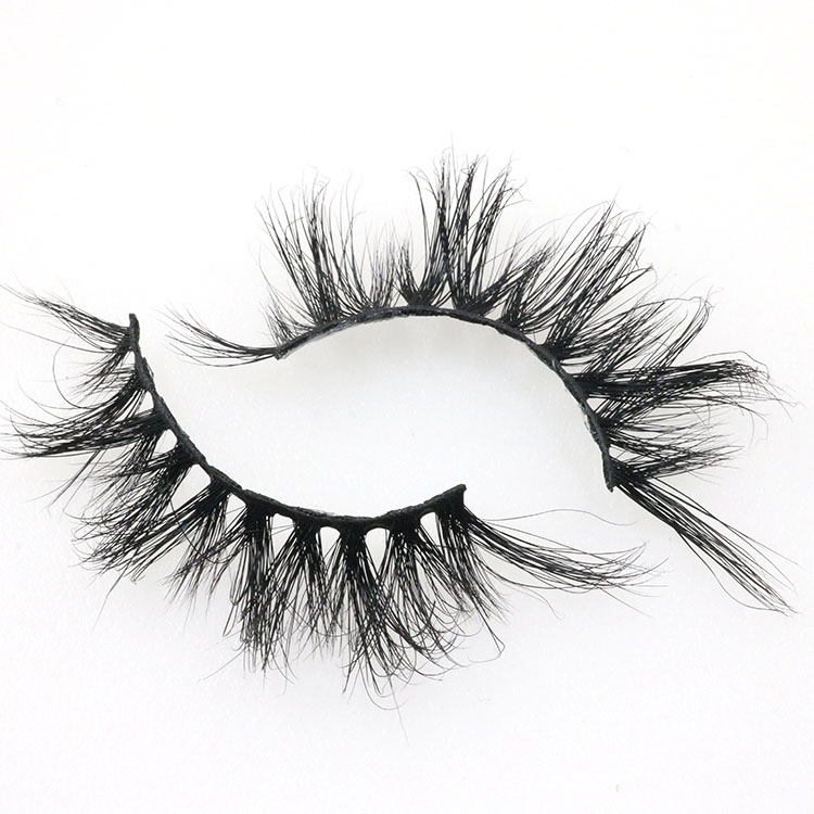 2021 new arrival 25mm 3D mink lashes with customized packaging boxes England
