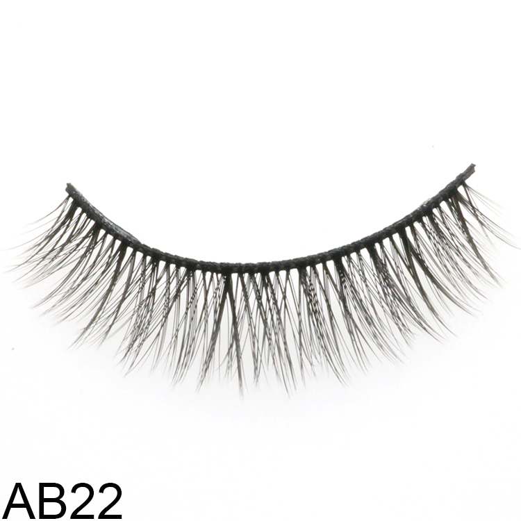 Best selling fluffy 3D faux mink eyelash with customize packaging box UK
