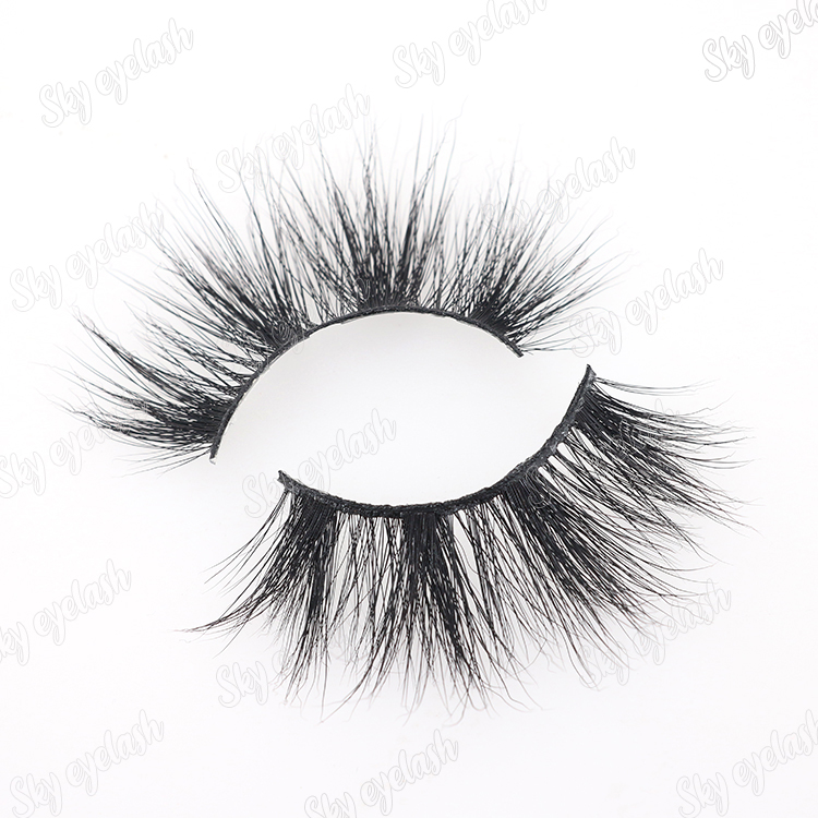 Lash manufacturer make 3D mink eyelashes with private label boxes to Canada